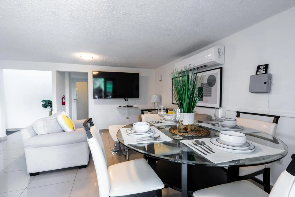 Aquaville Rentals Villa 4