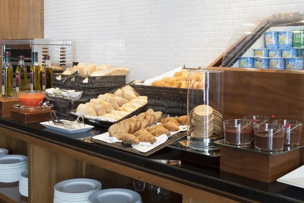 AC Hotel by Marriott Madrid Airport