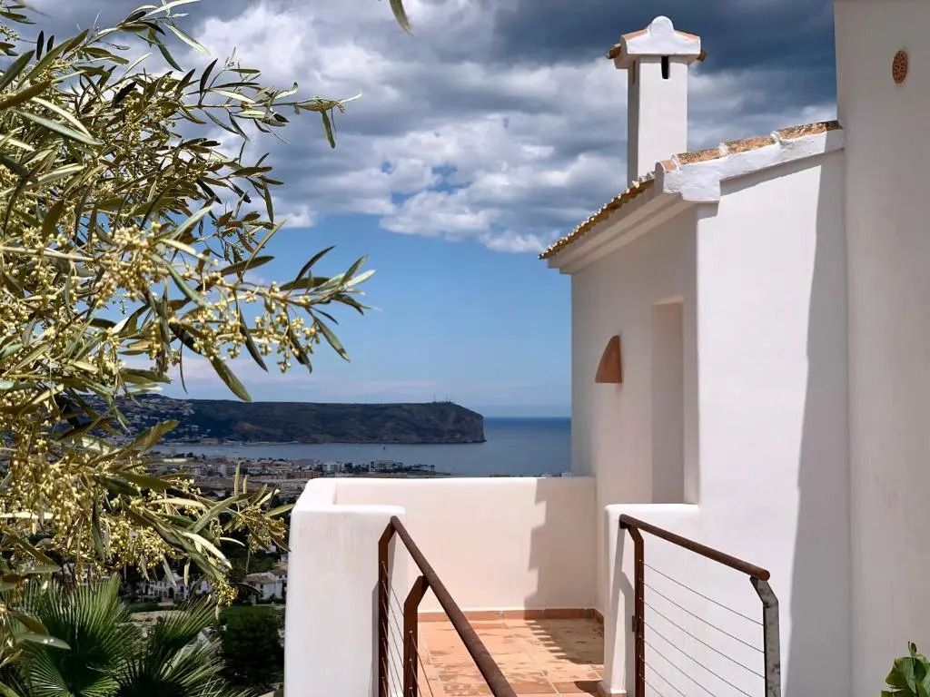 Villa Balconet by Villa Plus