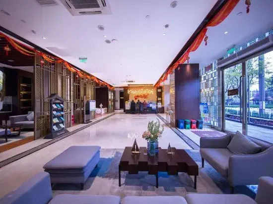 Borrman International Hotel（Anning Wuyue Plaza）