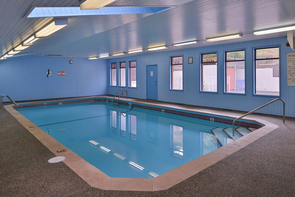 Canadas Best Value Inn & Suites-Vernon