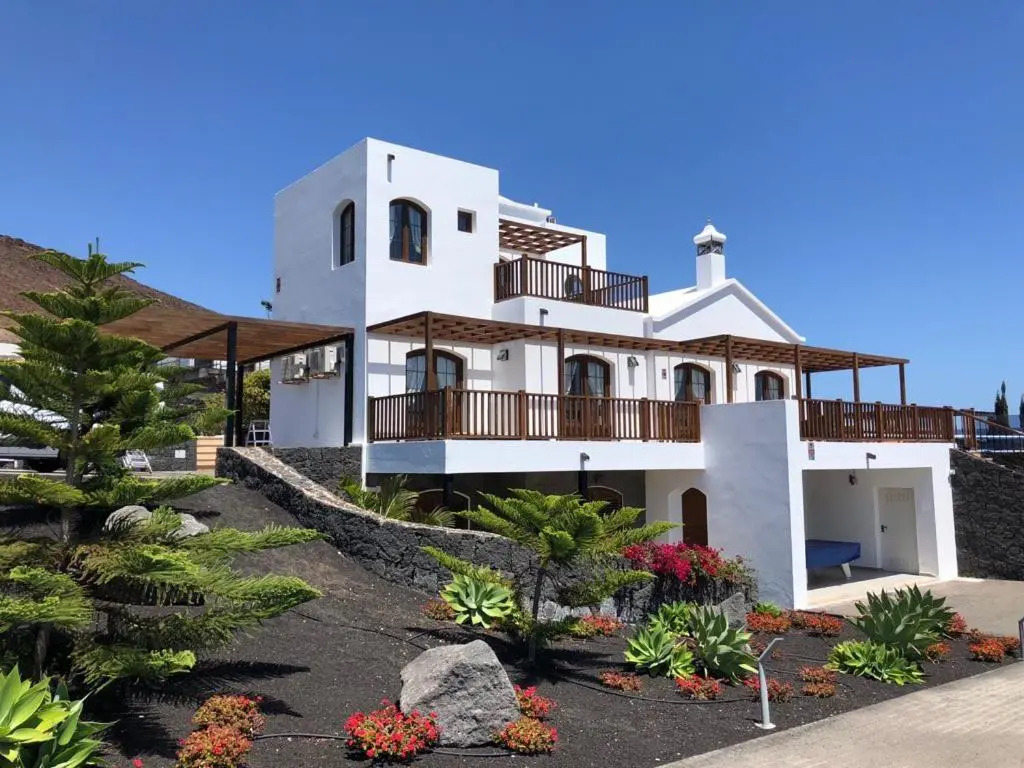 Elegant Villa Oceano Once - Beautiful 5 Bedrooms Private Pool