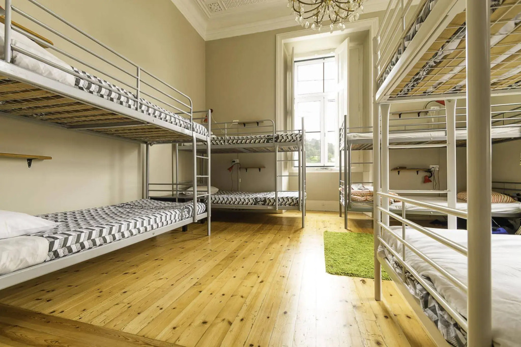 Nice Way Sintra Hostel