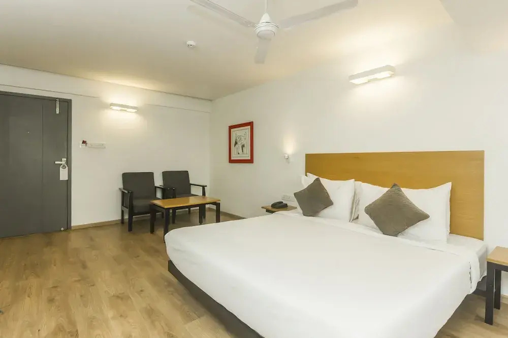 Super Townhouse Bombay Exhibition Centre Goregaon
