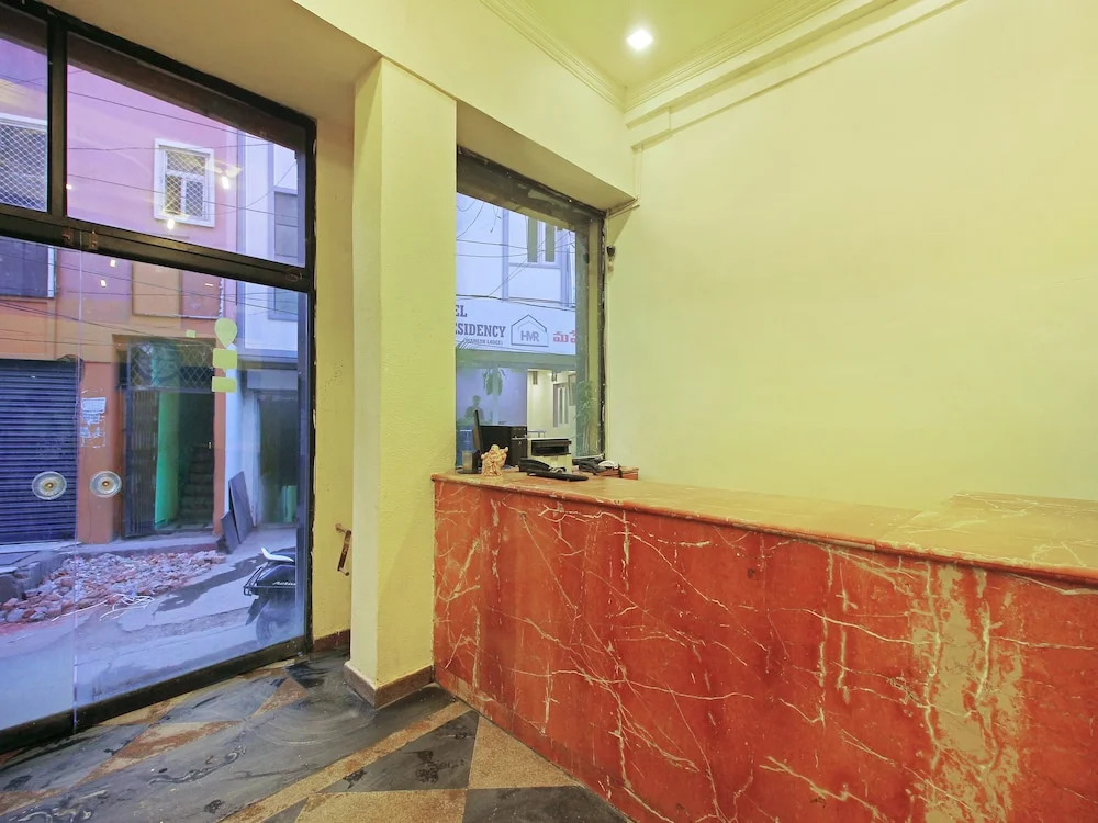OYO 22250 Prince Residency