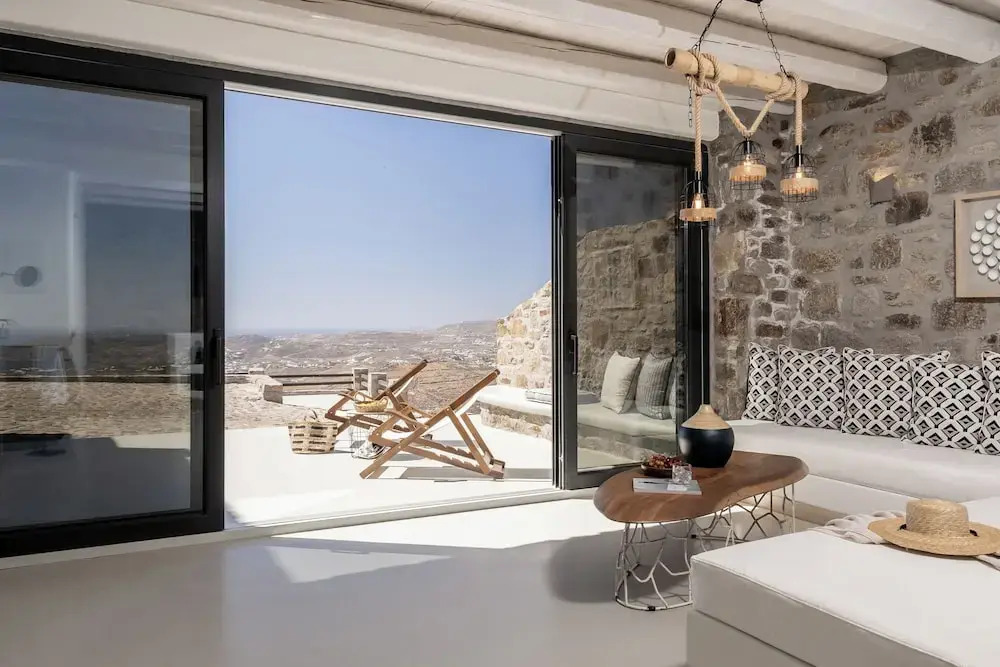 Makani Suites