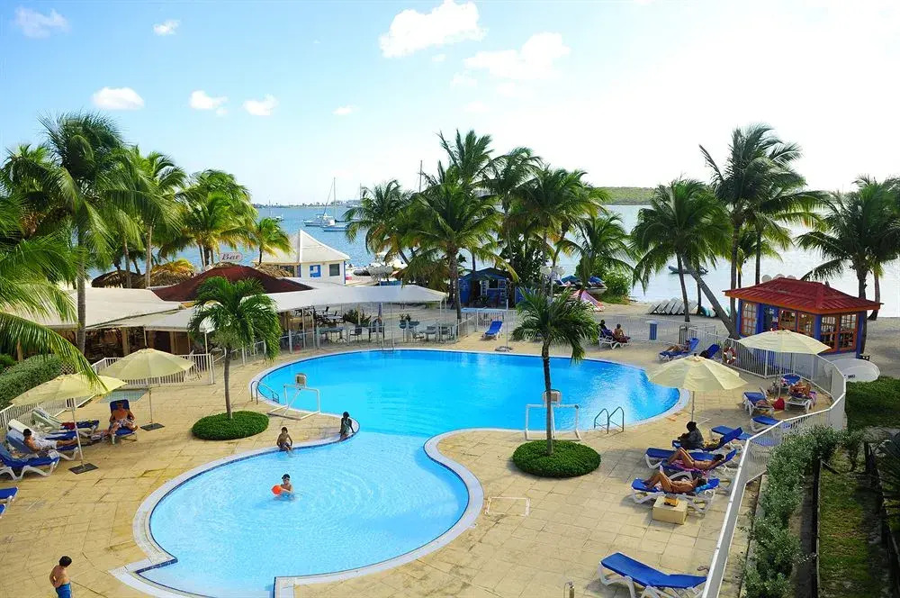 Le Flamboyant Village