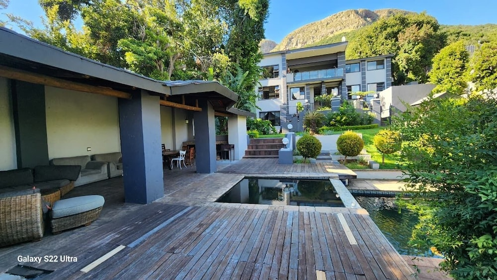 The Mansion Lodge