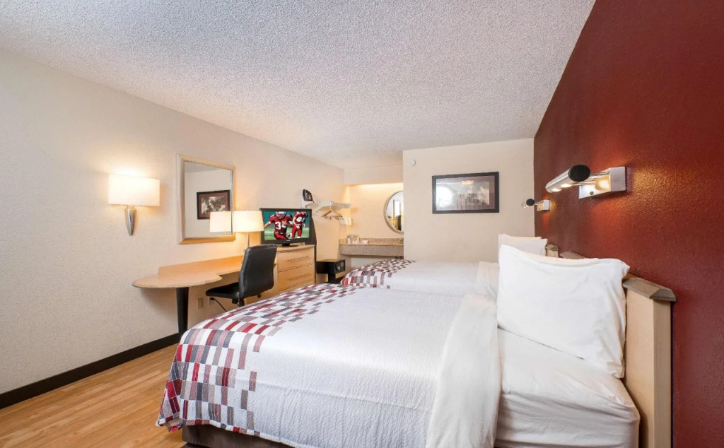 Red Roof Inn - St Louis St Charles