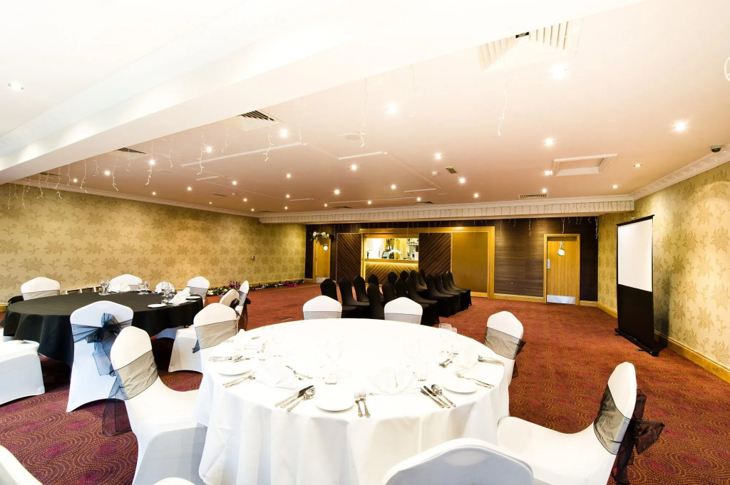 Holt Lodge Hotel