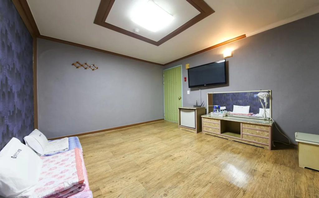 Goodstay Alps Motel