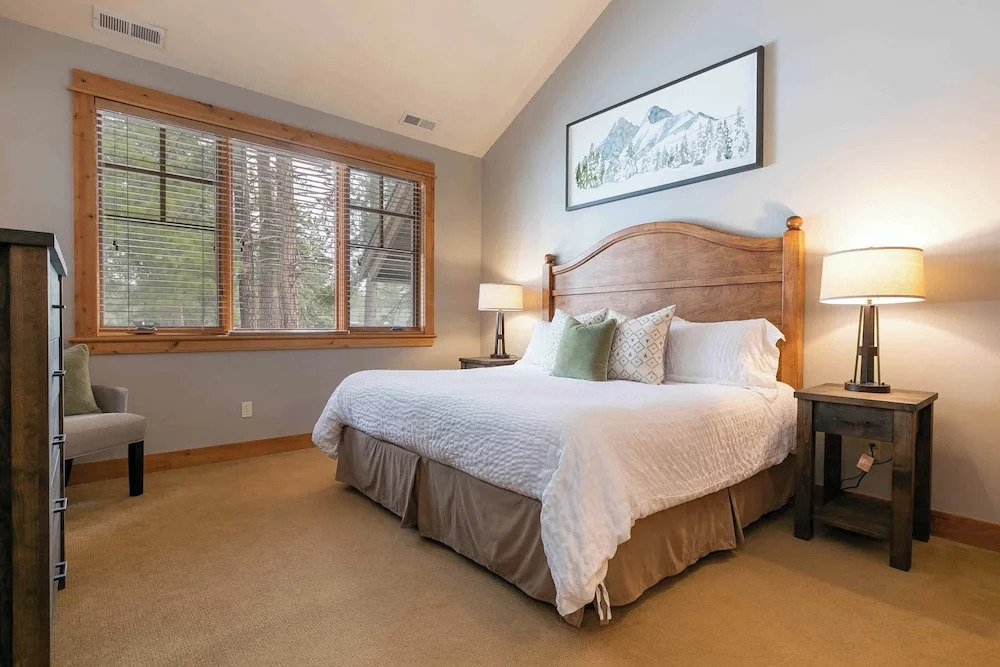 The Cottages, Summer Escape - Golf, Pool & Family Fun - 2-Bedroom