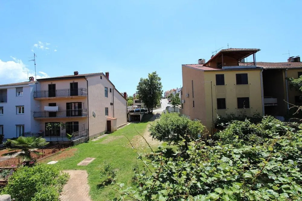 Apartment Mitton 2