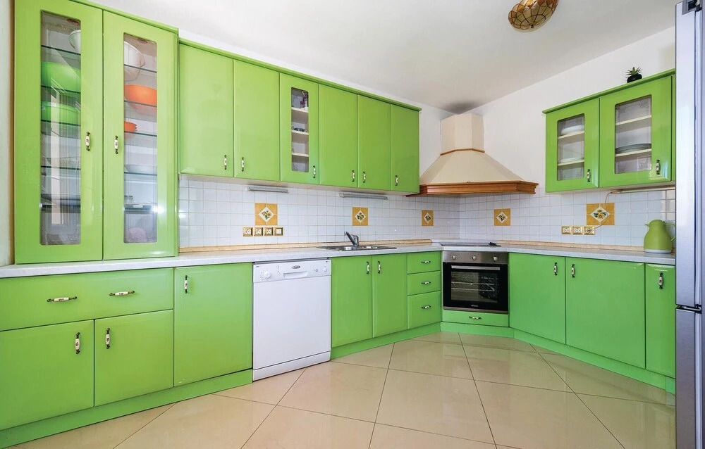 Nice Home in Rogoznica With Wifi and 3 Bedrooms