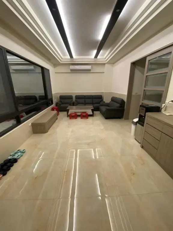 Enjoy House