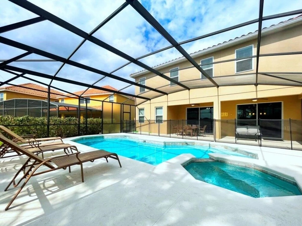 6-bed Solterra Resort Pool Home With 4-ensuites 6 Bedroom Home