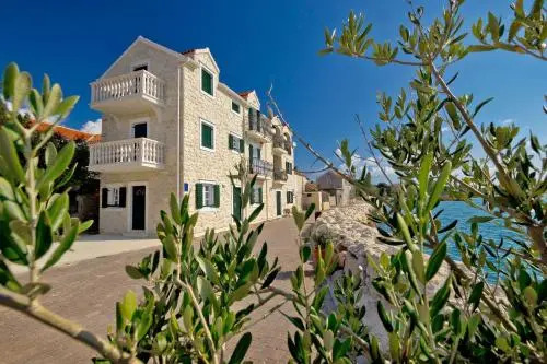 Six-Bedroom Holiday Home in Bibinje