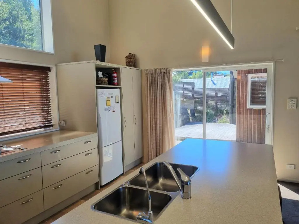 90 Conical Hill Road