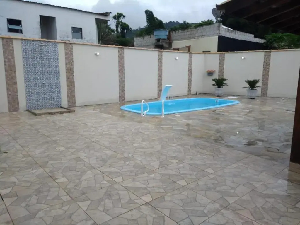 Casa Nova e Aconchegante