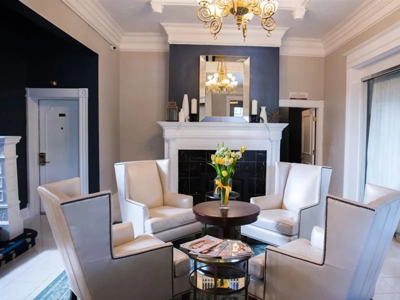 The Sterling Hotel