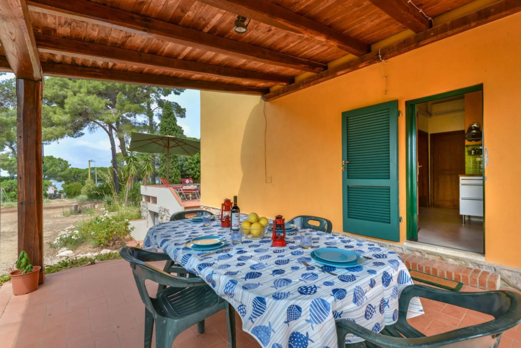Villa Madonna delle Grazie 8 beds and plenty of outdoor space-Villa Madonna Delle Grazie