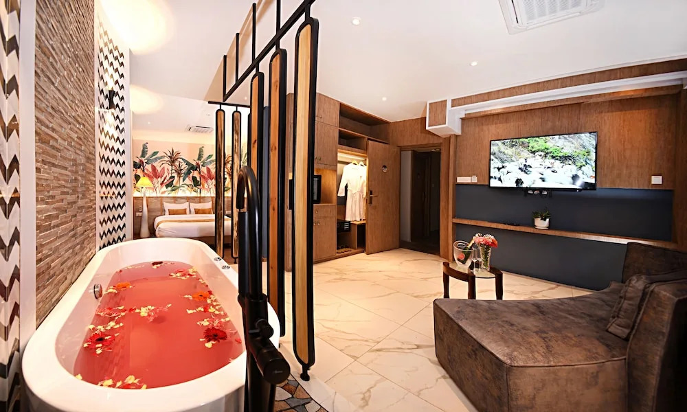 Daali Hotel & Apartment