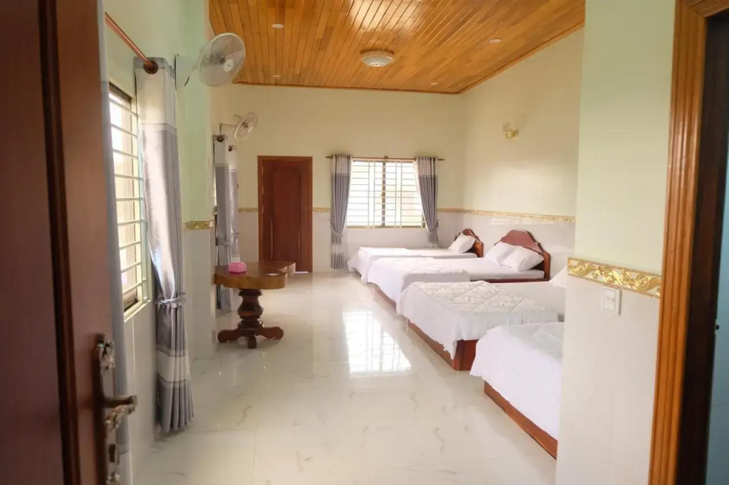 Hill Top Homestay