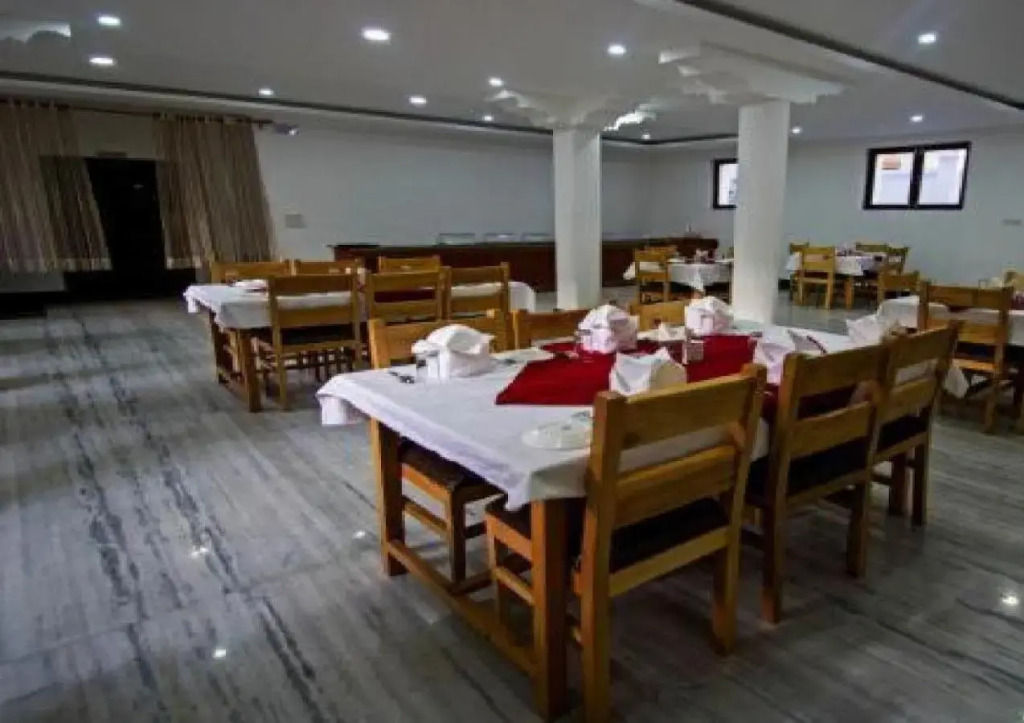 Himalayan Retreat-Karzoo