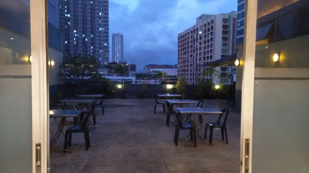 Comfy Inn Mabini Manila