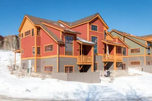 Royal Buffalo Lodge House