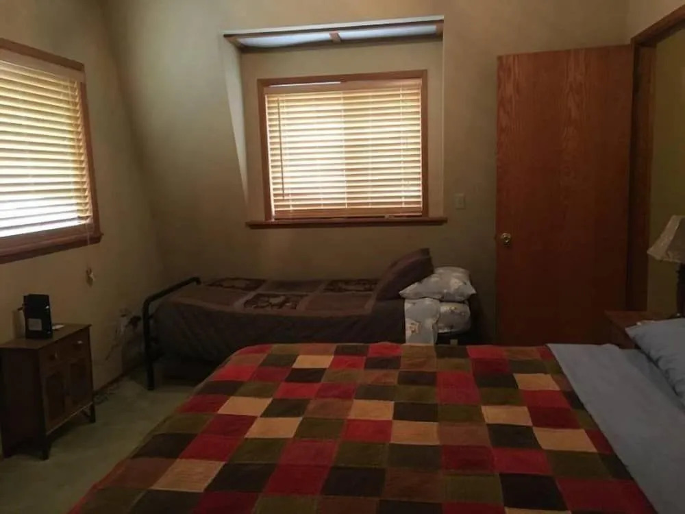Hopes Cabin