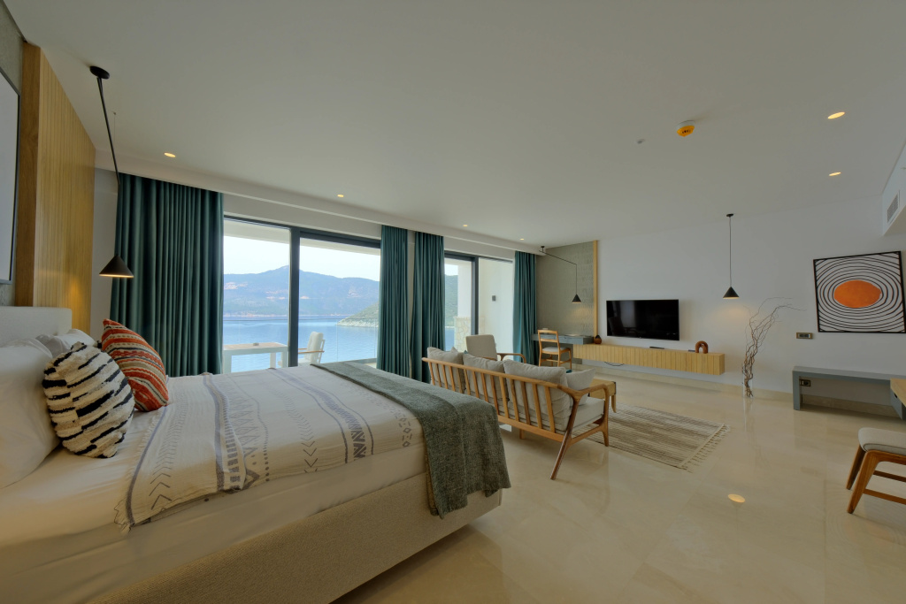 Lures Hotel