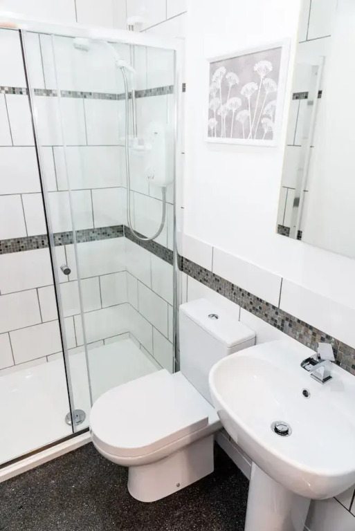 Silver City Apartments, Stylish 2 Bedroom Apartment