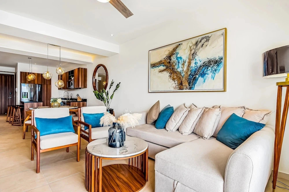 Mountain-view Apartment Near Beach With Balcony, Rooftop Pool, Gym, & Ping-pong