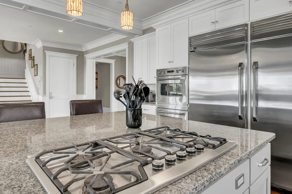 3100 Palm Boulevard by Avantstay Beachfront, Ocean Views, Private Pool