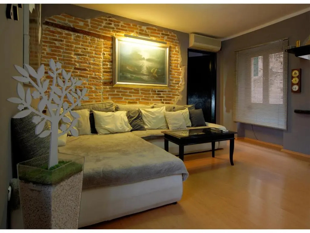 Old Town Art Apartment