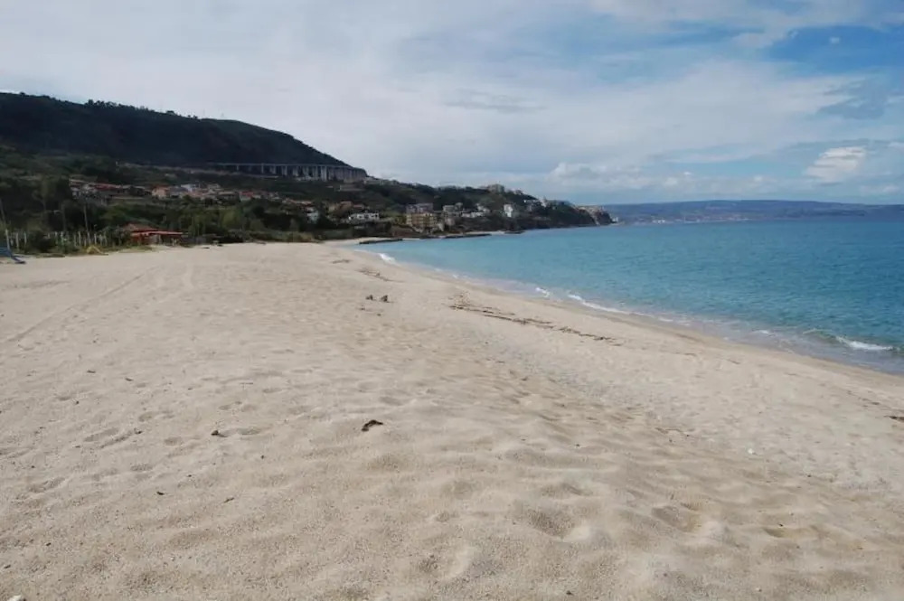 Clean Apartment Near Beach - Marinella Mare II