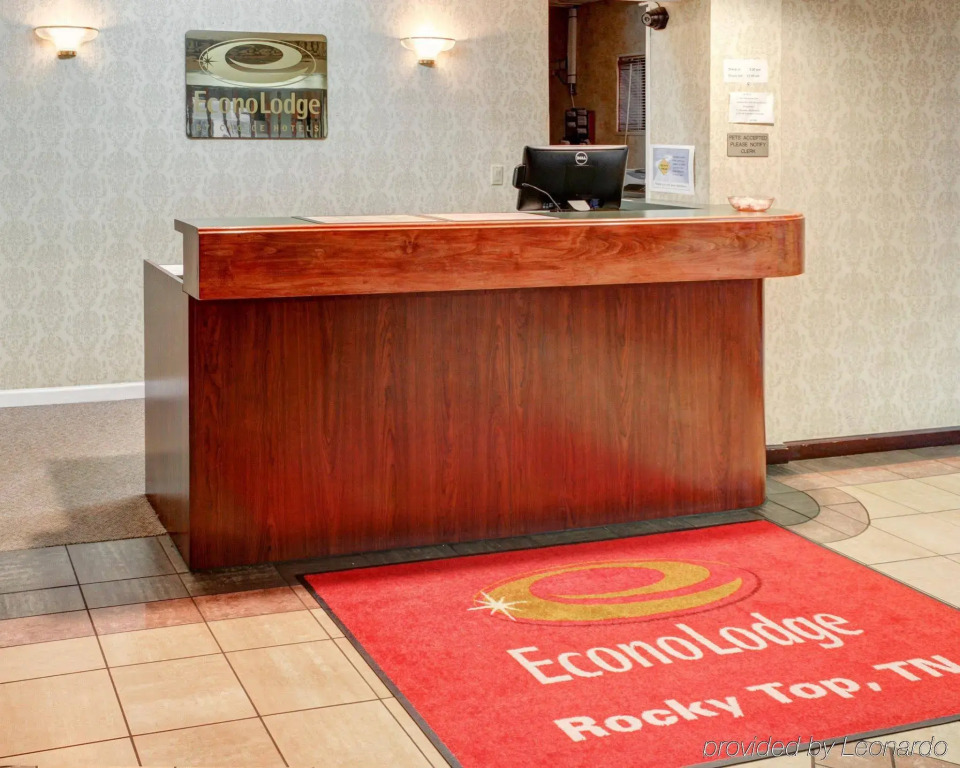 Econo Lodge Rocky Top