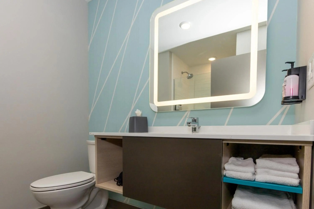 Avid Hotels - Denver Airport Area by IHG
