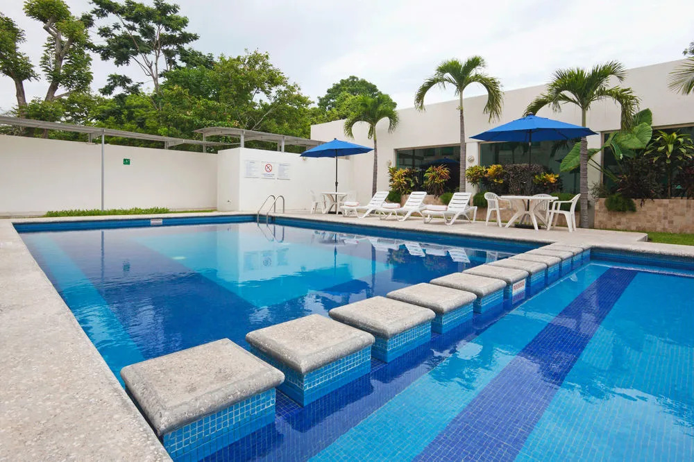 Holiday Inn Express Paraiso Dos Bocas