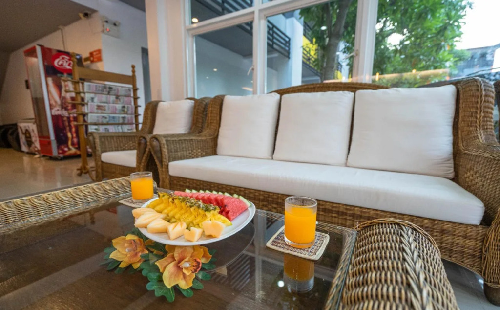 SB Living Place Hotel Phuket Town