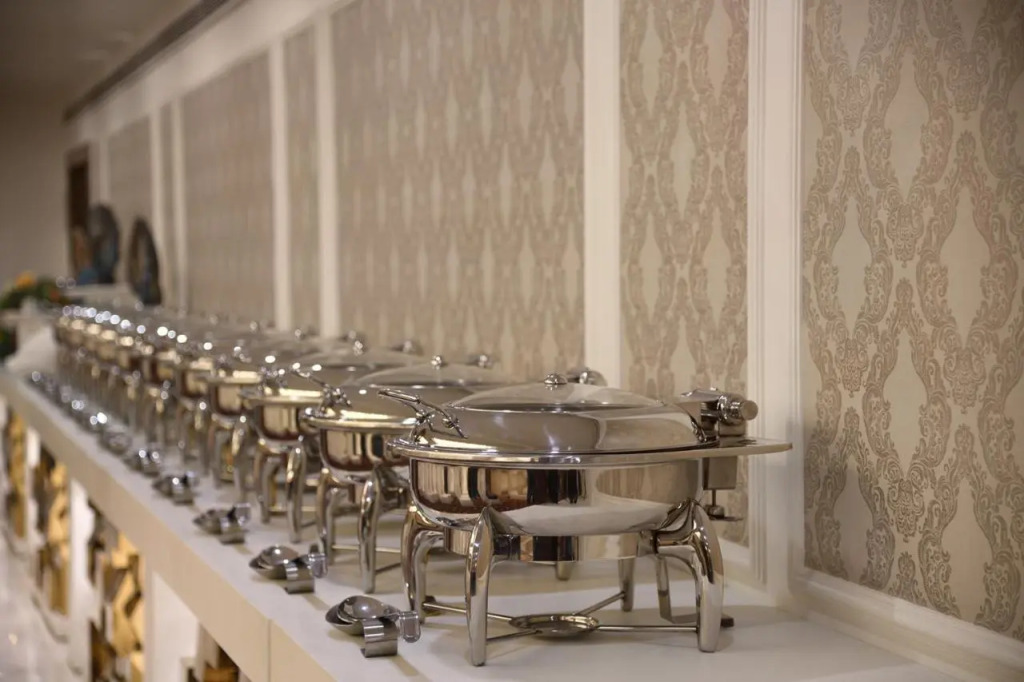 10 Park Street Hotel & Banquets