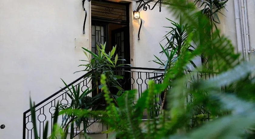 74 Crescenzio House