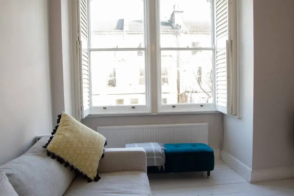 Stunning First Floor Flat In Excellent Location