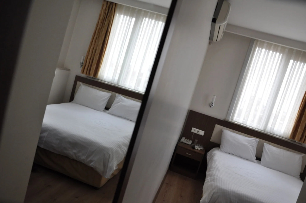 Hivas Hotel