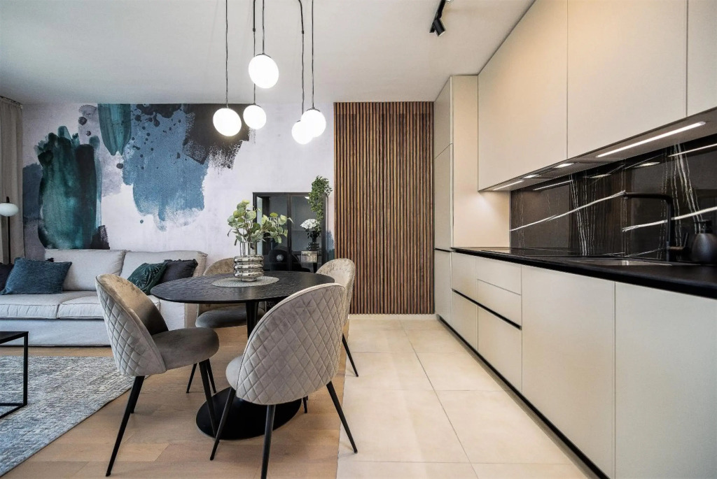 City Lux Apartment 2 - with garage and balcony