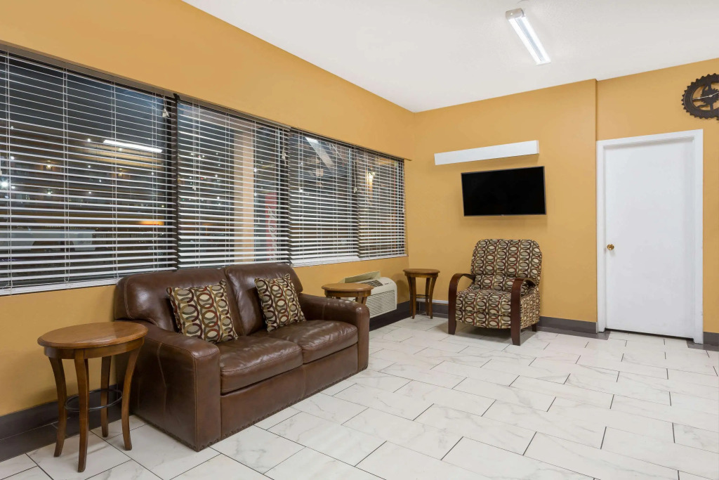 Travelodge by Wyndham Reno