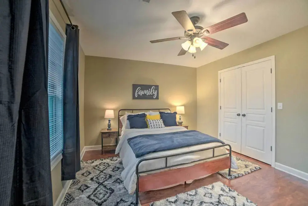 Quaint Family Home Near Downtown Murray & MSU