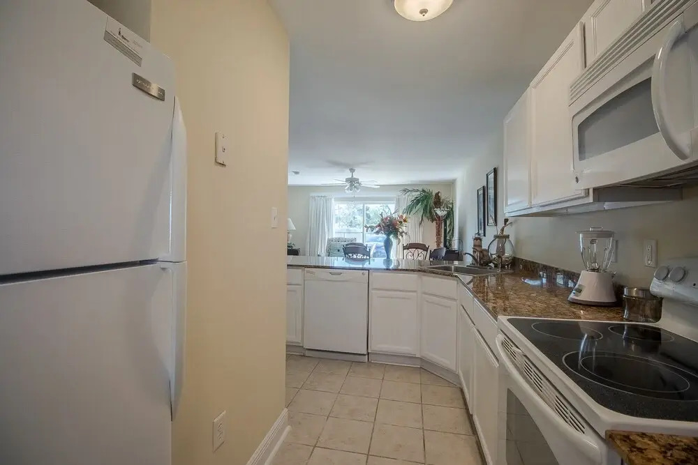 Oak Shores 66