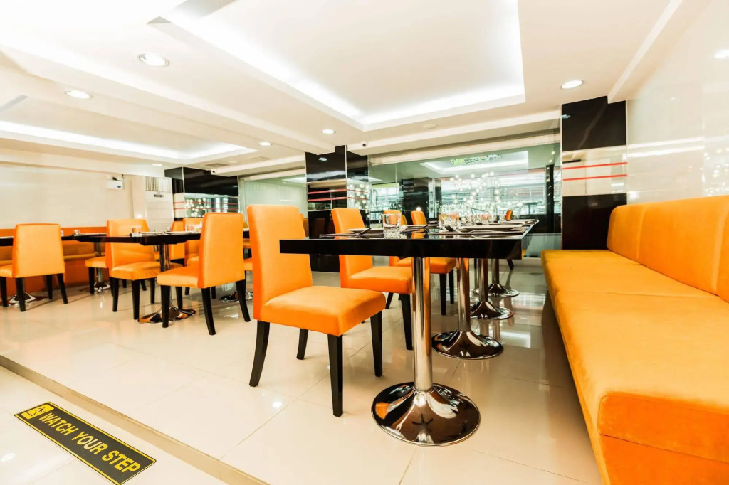 Le Touché Hotel